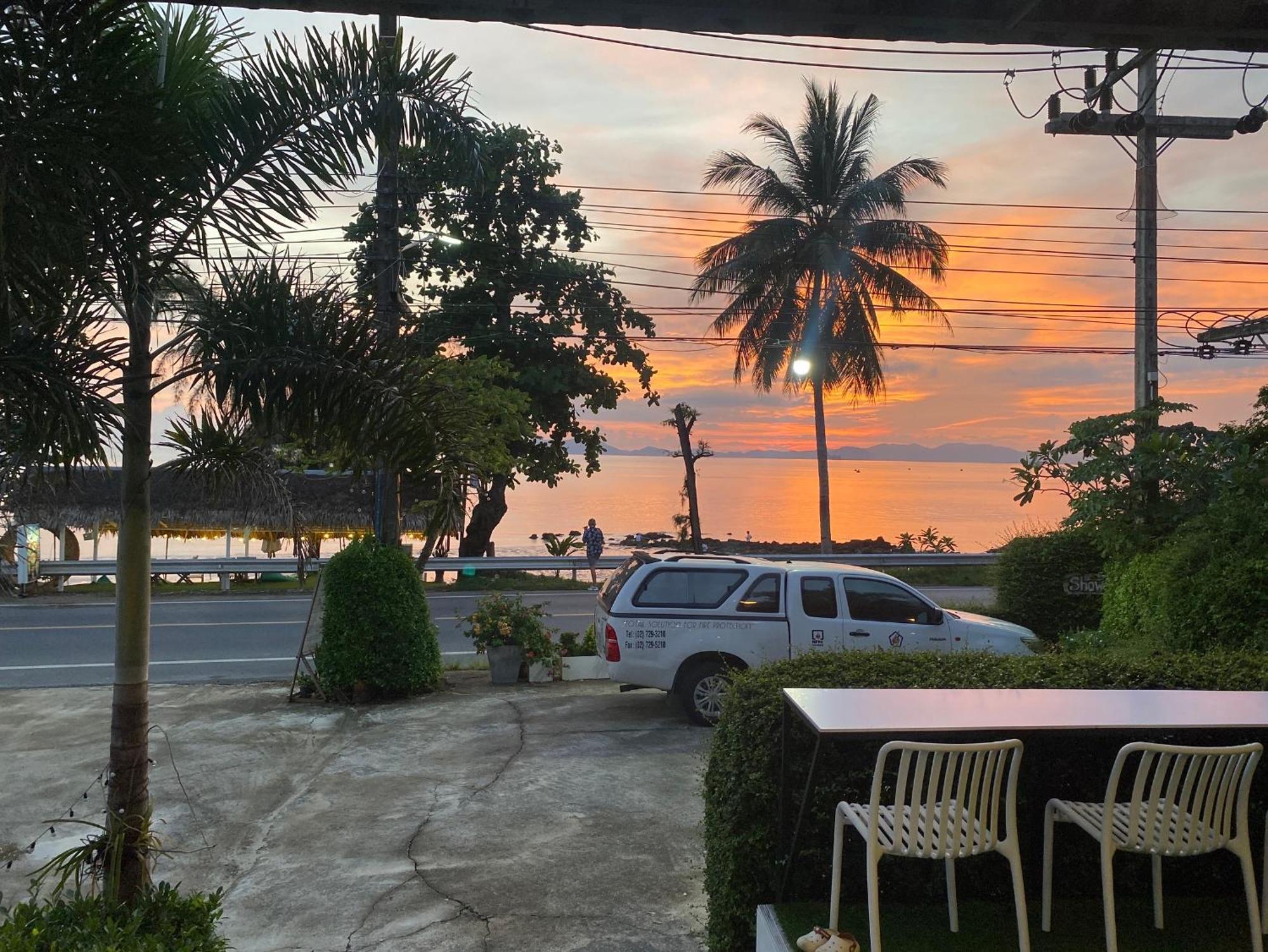 White Sand Halal House Krabi Клонг Муанг Бийч Екстериор снимка